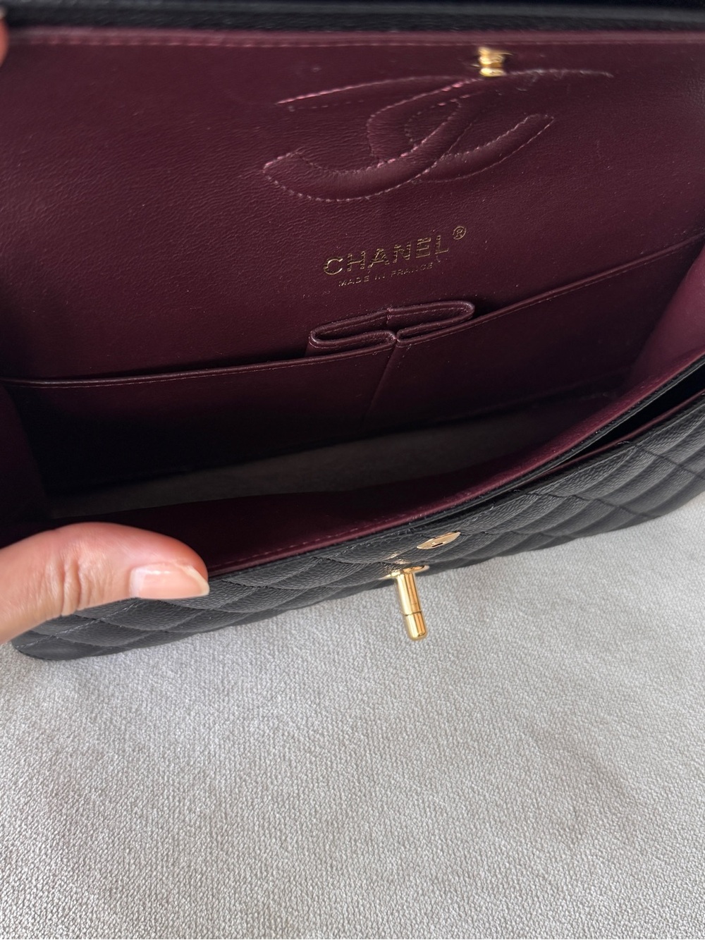 Chanel medium classic double flap bag black gold hardware pristine condition - Picture 14 of 15